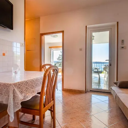 Apartmán 1 Bedroom Nice Apartment In Piran