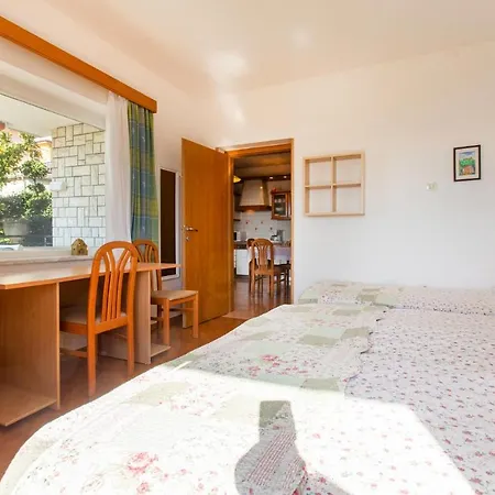 Apartmán 1 Bedroom Nice Apartment In Piran *