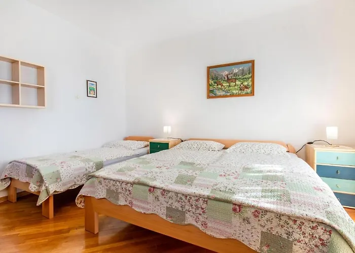 דירה 1 Bedroom Awesome In