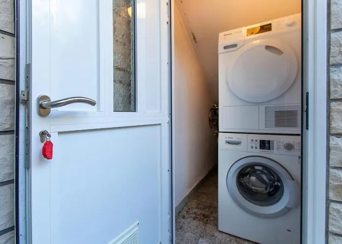 דירה 1 Bedroom Awesome In