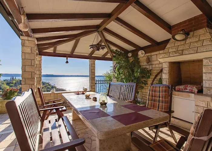 Lägenhet 1 Bedroom Awesome In *