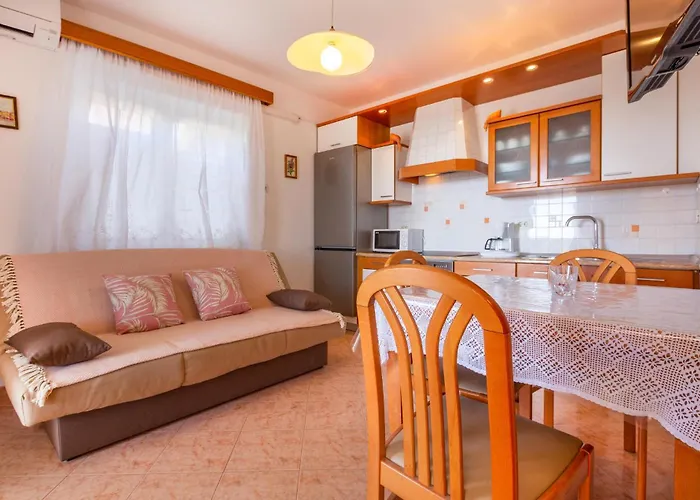 1 Bedroom Awesome In